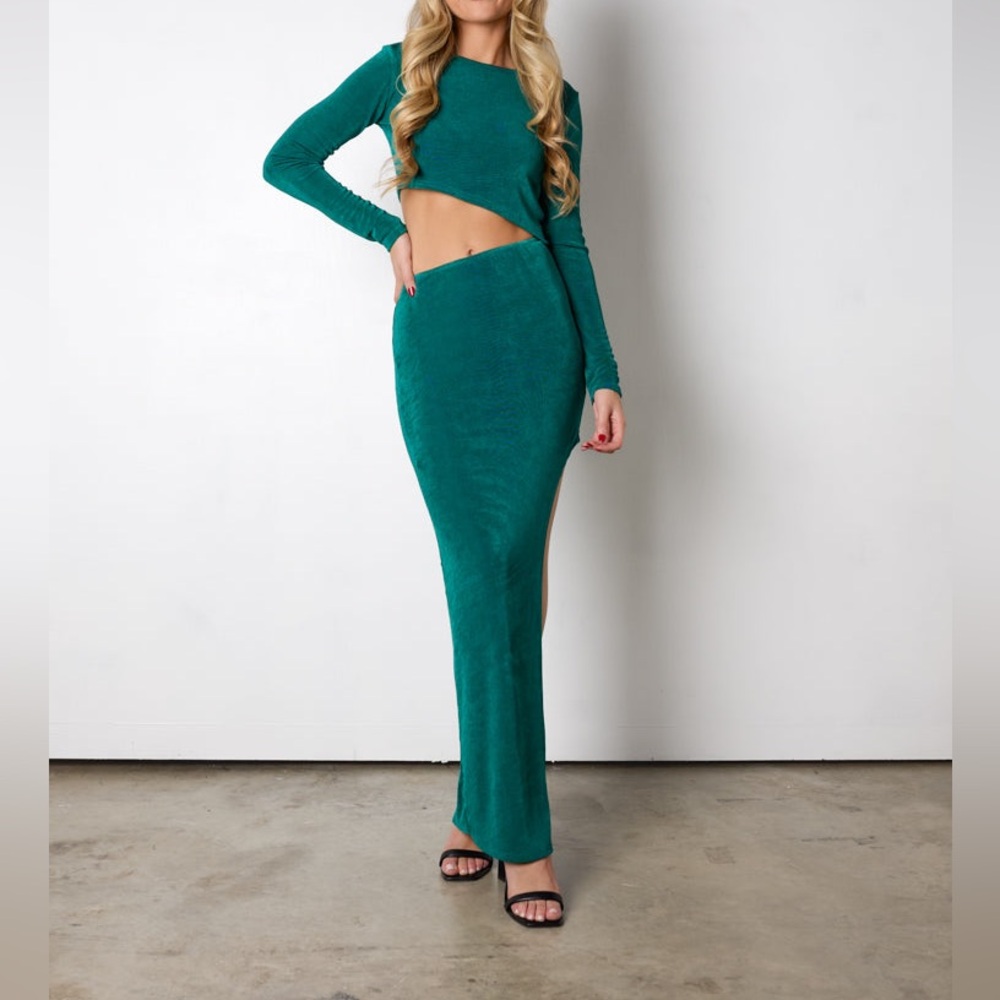 Vestique Main Event Maxi Dress Teal Green